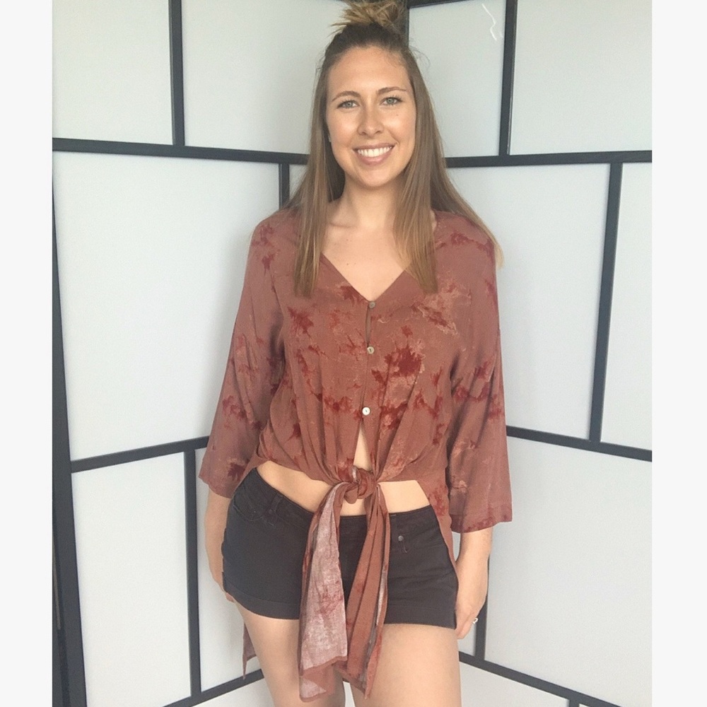 'Rusty' Tie Dye High-Low Top - Picture 4 of 8